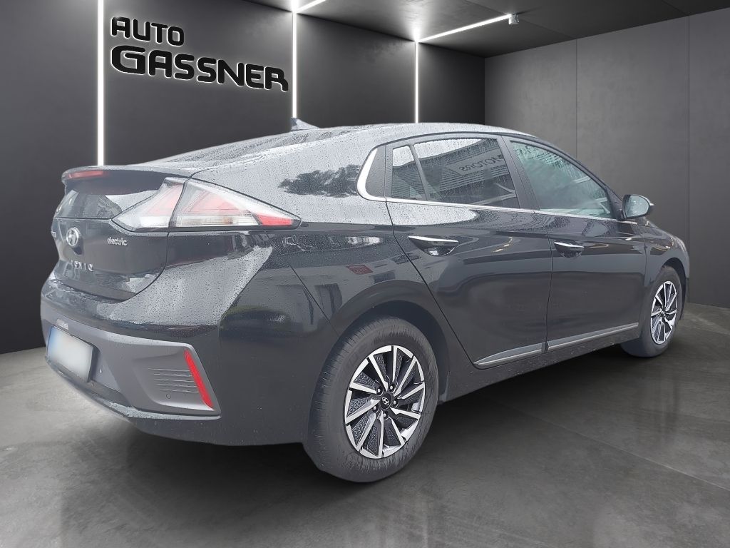 Fahrzeugabbildung Hyundai IONIQ Elektro Style 38 kWh