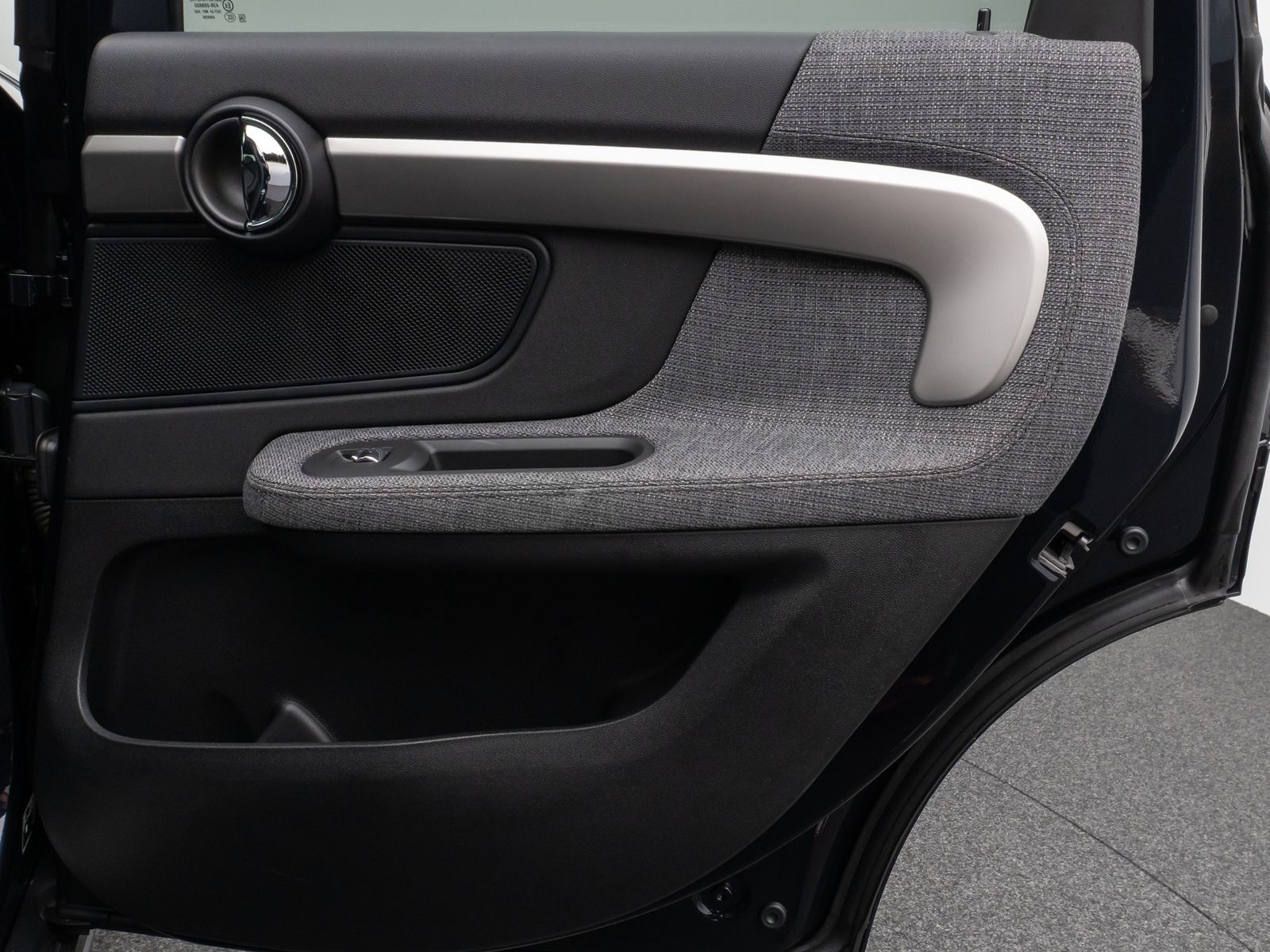 Fahrzeugabbildung MINI Cooper Countryman HUD Panorama Kamera Sportsitze