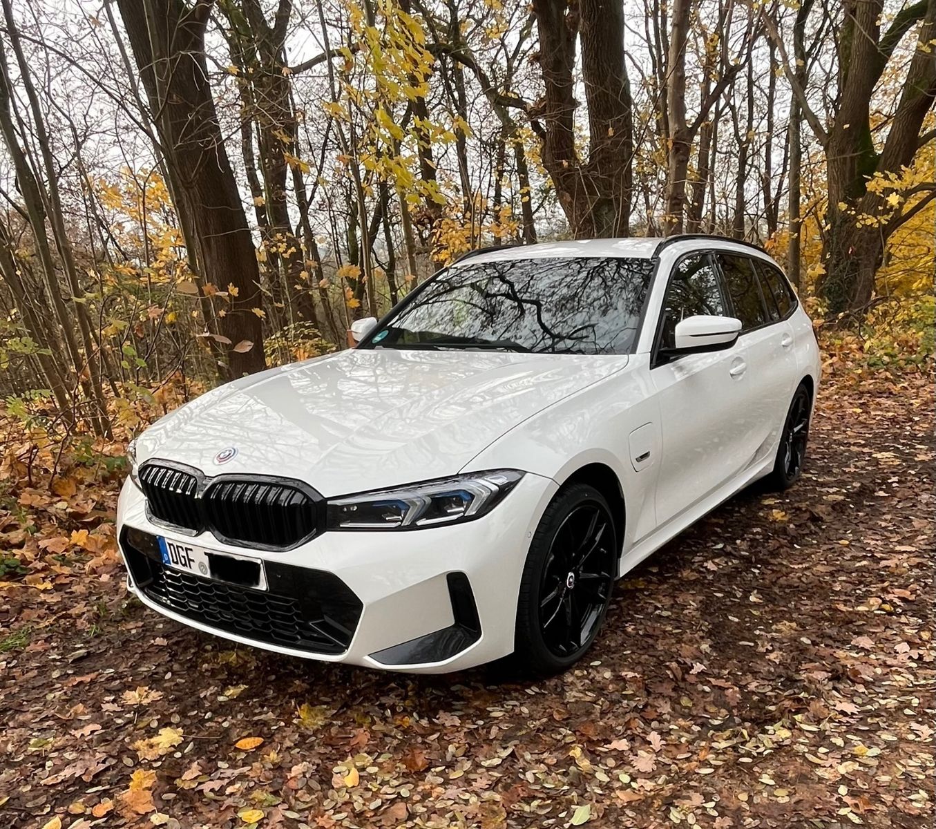BMW 330e xDrive Touring Automatic -
