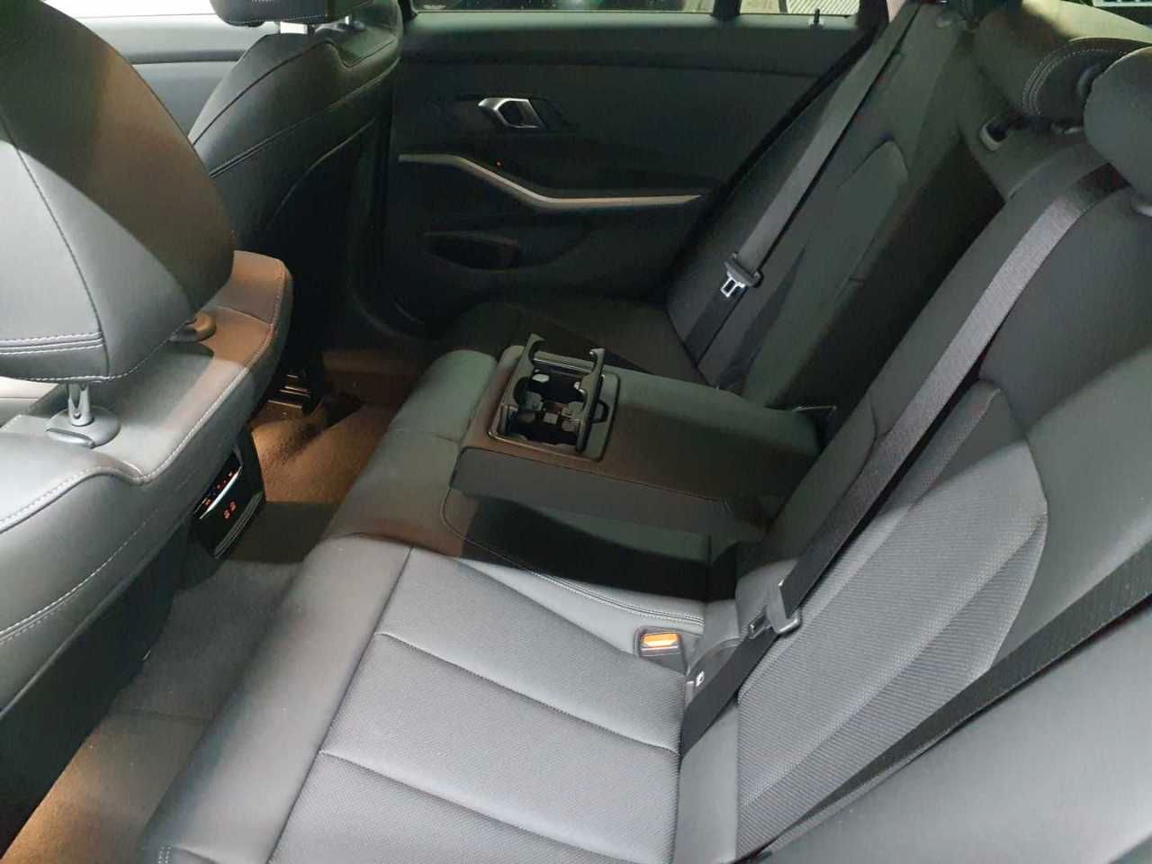 BMW 320i Touring Aut. Navi Leder SHZ LED  foto 7