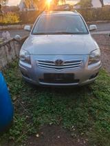 Toyota Avensis - Toyota Avensis aus 2008: Kombi