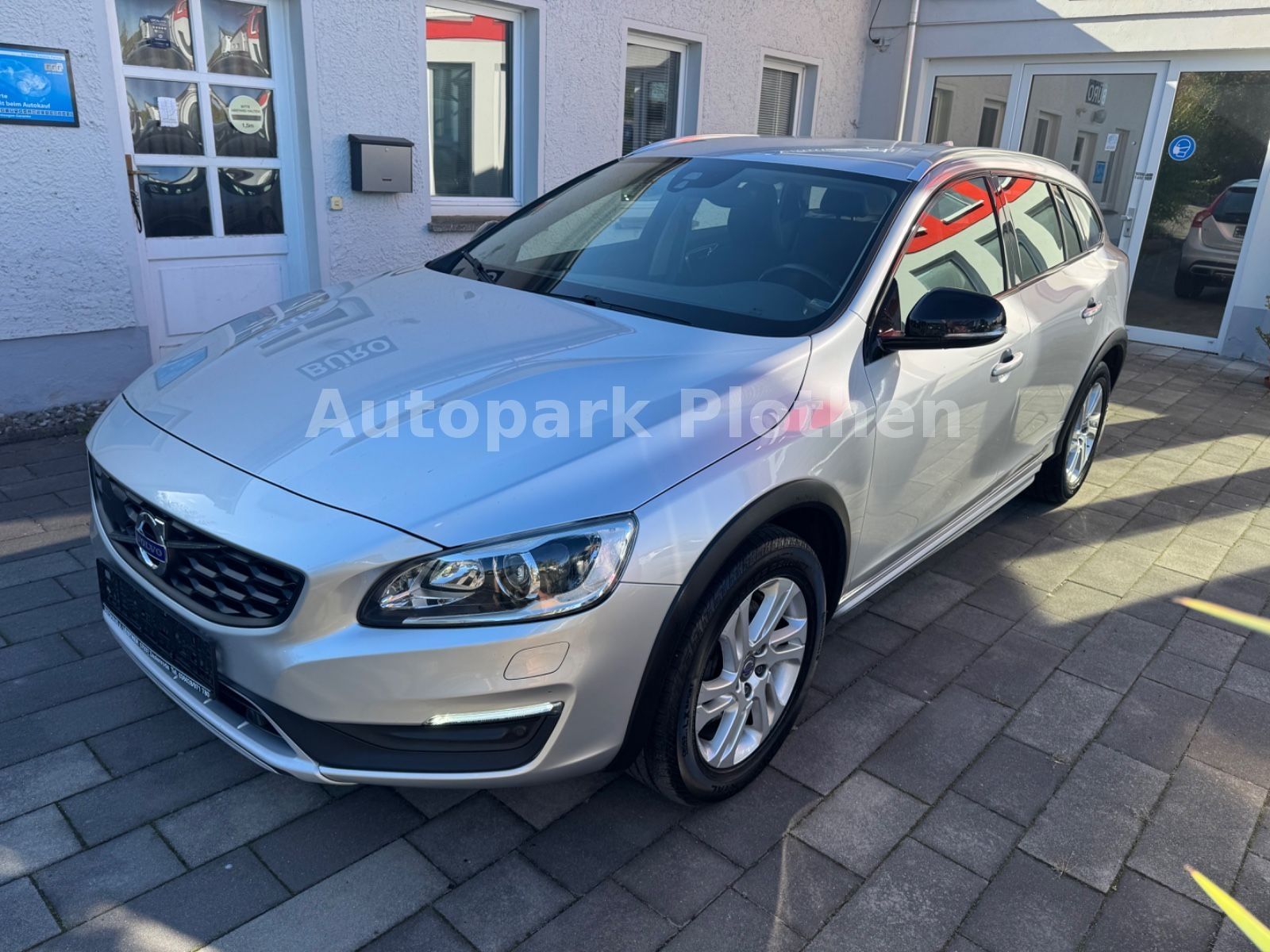 Volvo V60 Cross Country Momentum 1.Hand
