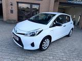 Toyota Yaris Hybrid Basis - Toyota Yaris Gebrauchtwagen in Bremen