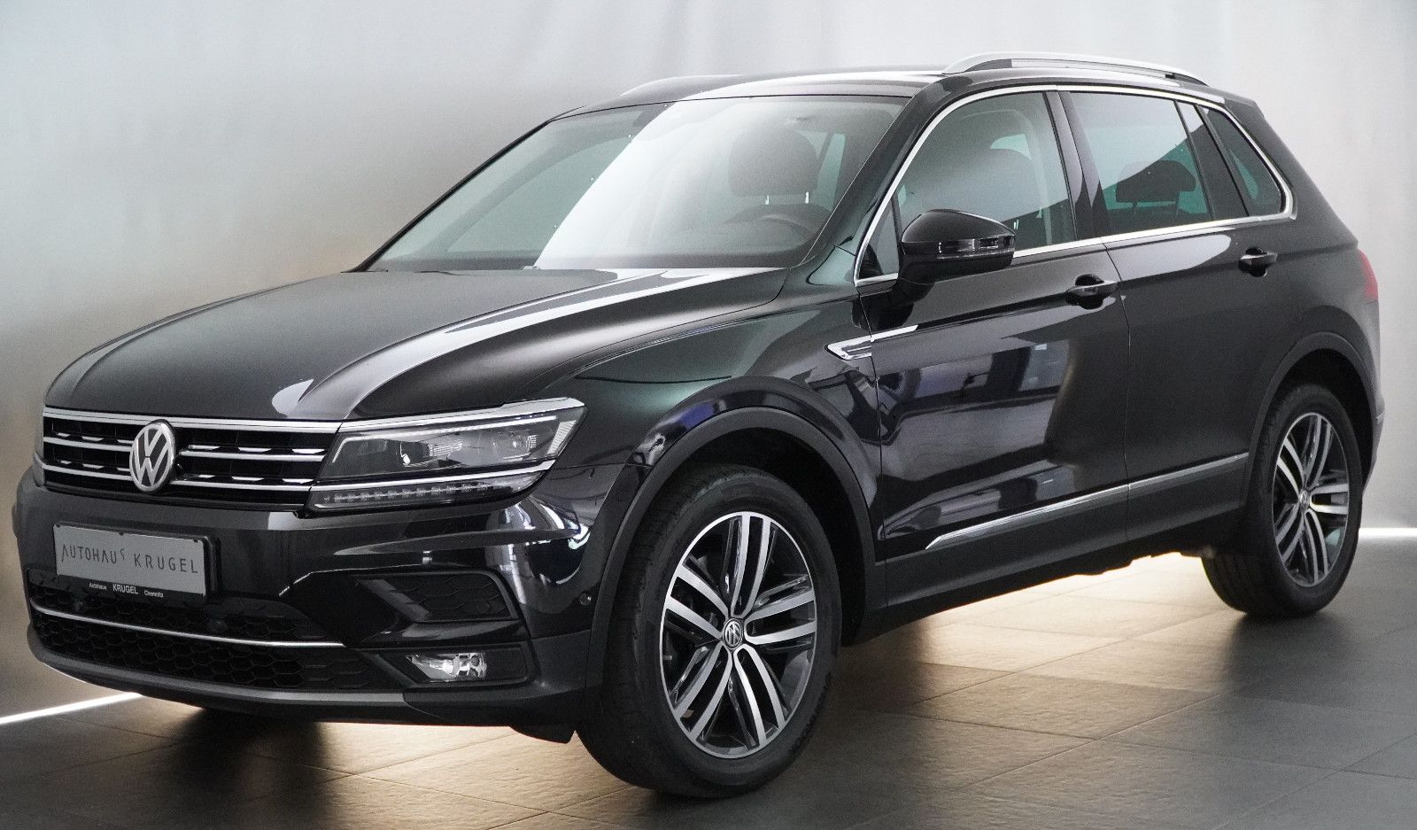 Volkswagen Tiguan Highline 4Motion Panorama Standheizung! foto 1