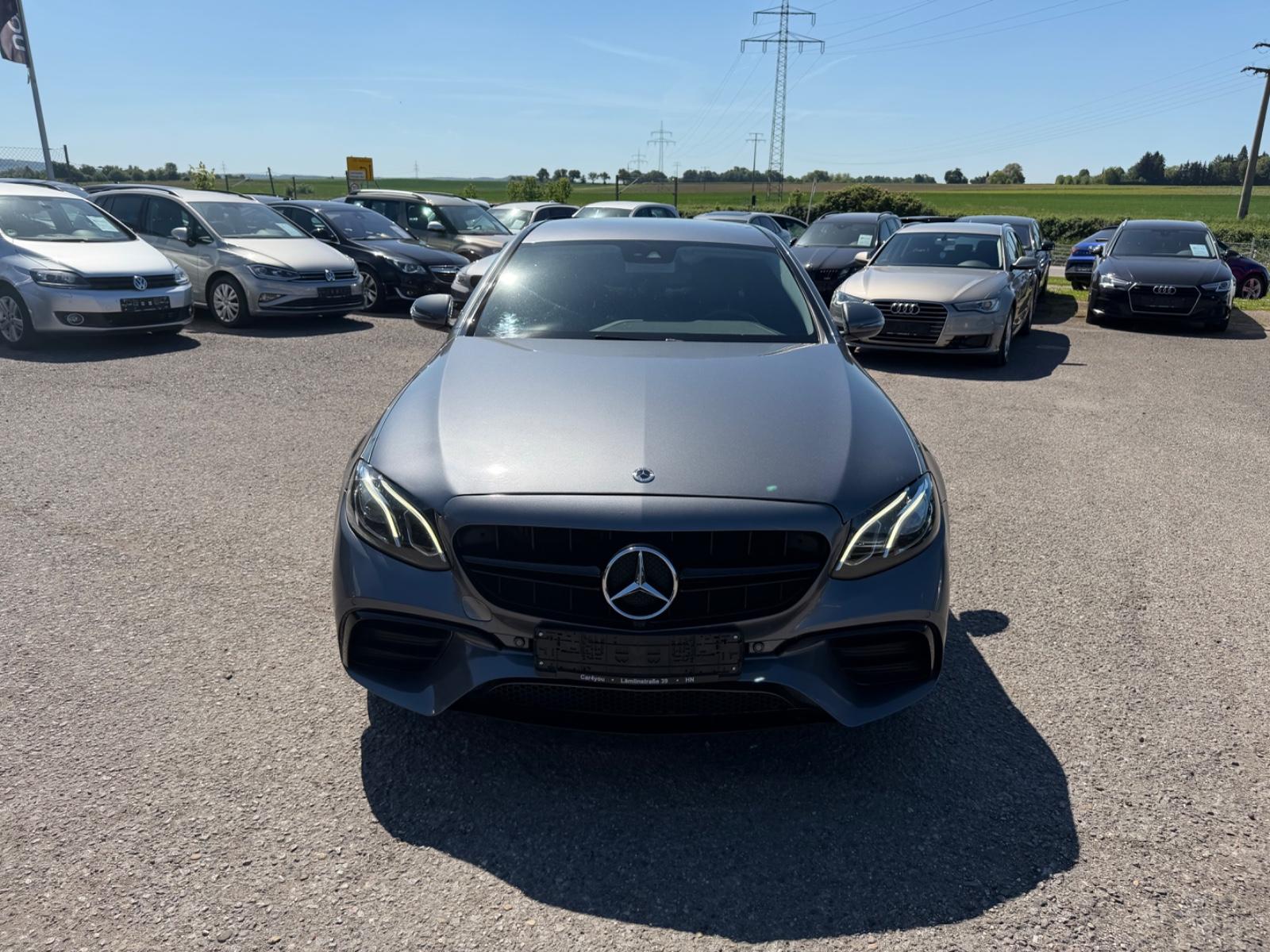Mercedes-Benz E 220 d 4Matic Limo LED Kamera Navi AMG 2.H F1