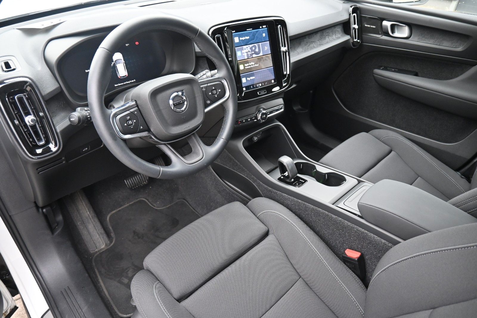 Fahrzeugabbildung Volvo EX40 SingleMotorExtendedRangePlus Dark*574 KM RW
