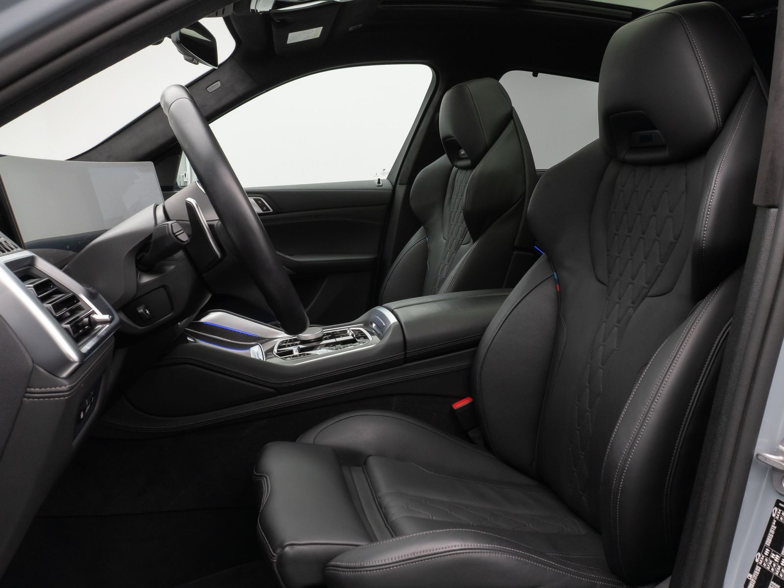 Fahrzeugabbildung BMW X6 xD30d M Sport Pro Panorama 360°HUD H/K 22Zoll