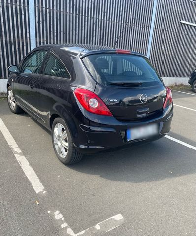 Opel Corsa D mit TÜV