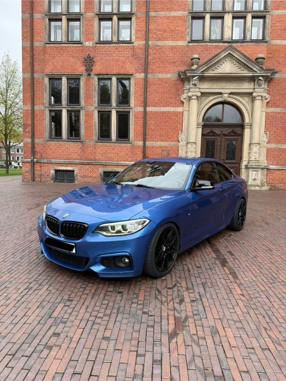Image of BMW 220