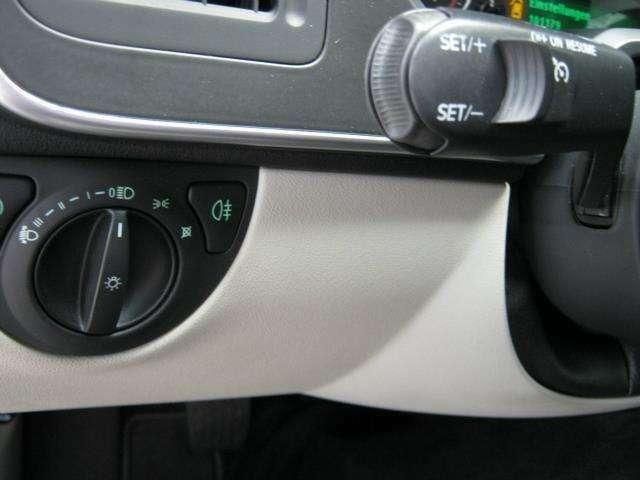 Fahrzeugabbildung Saab 9-3 1.8i Linear 4-türig, Klimaautomatik, Airbag,