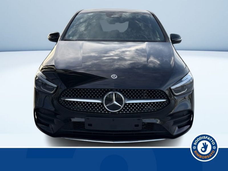 Mercedes-Benz Classe B 180d Automatic AMG Line A imagem 3