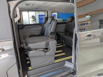 Ford Tourneo Custom Tit. 2.0 L2 NEUES MODELL