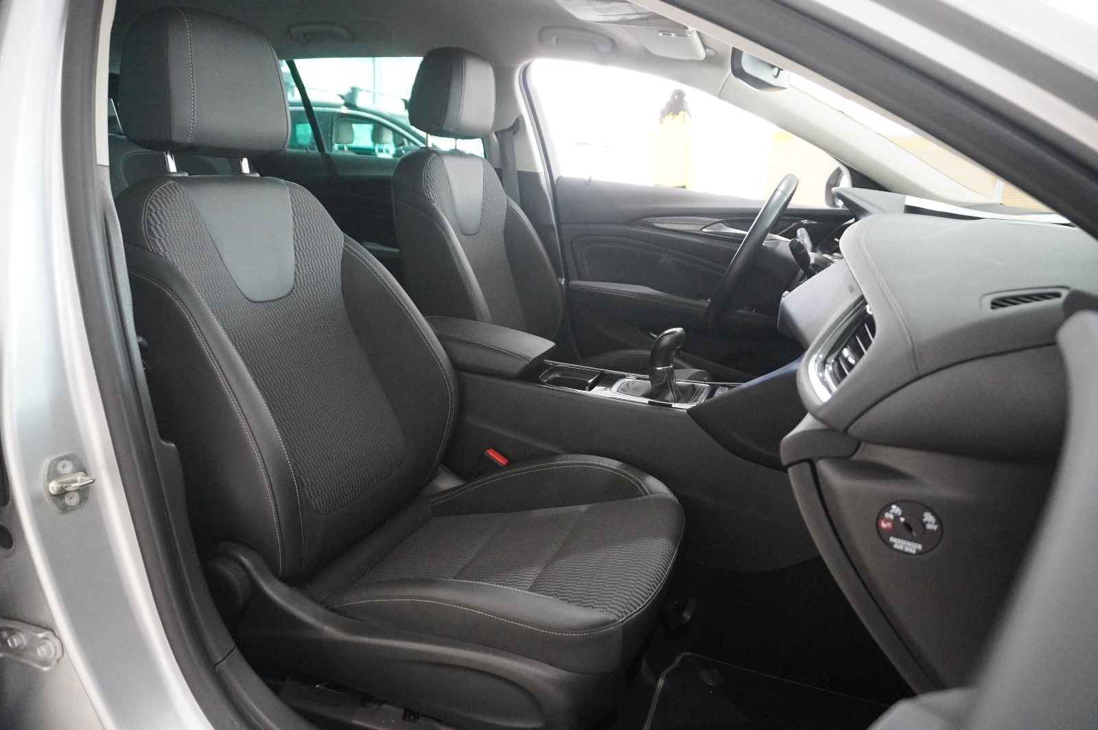 Fahrzeugabbildung Opel Insignia B ST 1.5T DYNAMIC NAVI/LED/KAMERA/DAB+