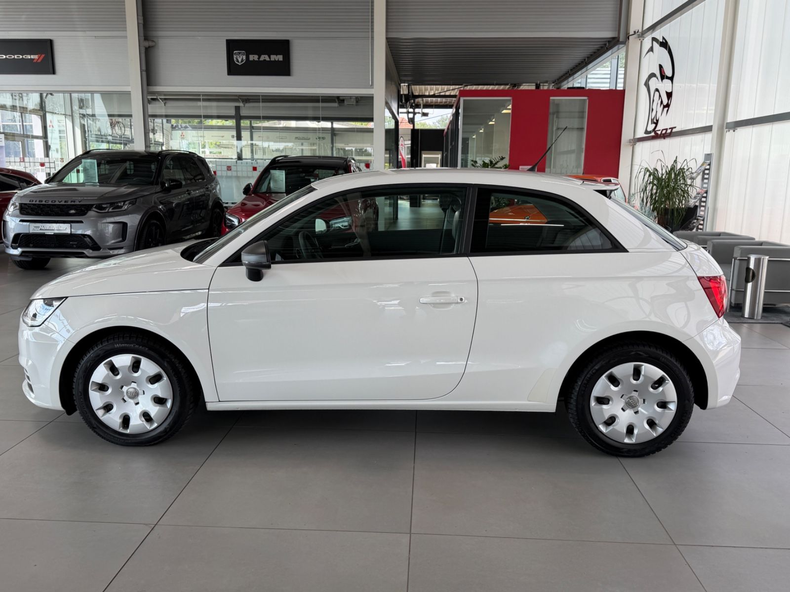 Fahrzeugabbildung Audi A1 1.0 TFSI 1.Hand Klima Tempomat Komfort Paket