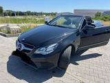 Mercedes-Benz E 200 CGI Cabrio  - Mercedes-Benz 200 mit Benzin-Antrieb