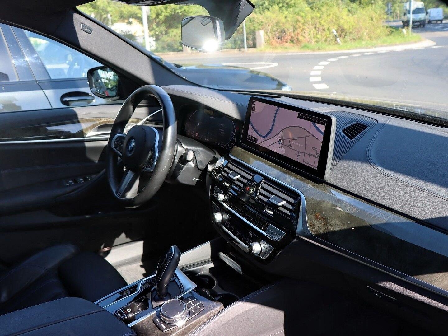 BMW 530e iPerformance xDrive M-Sport "Innovationspak