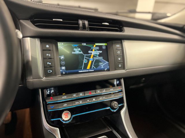 Jaguar XF Prestige/ 1.HAND/ 84.tKM/ 2016/ GARANTIE/ Jaguar XF Prestige/ 1.HAND/ 84.tKM/ 2016/ GARANTIE/