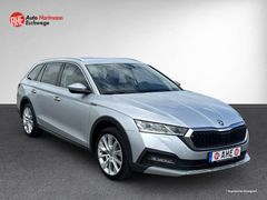 SKODA Octavia Combi 2.0 TDI Scout 4x4 LED Navi Ahk ACC SKODA Octavia Combi 2.0 TDI Scout 4x4 LED Navi Ahk ACC