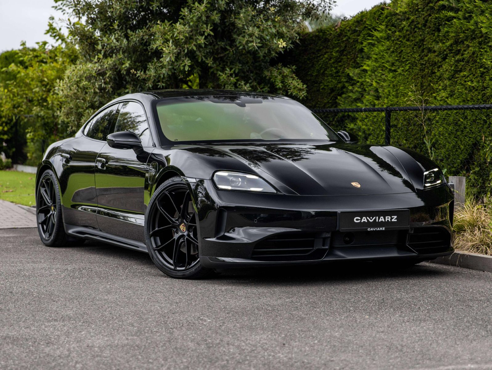 Porsche Taycan FACELIFT BATT+/SPORTDESIGN/PANO/AIR/21 RS