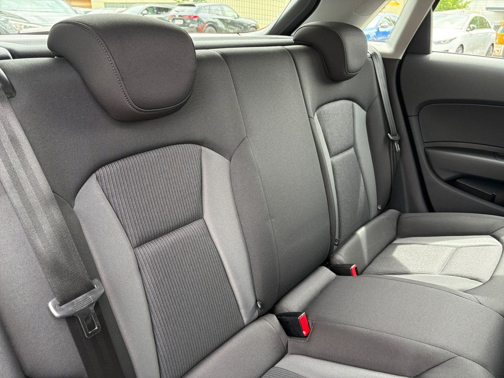 Fahrzeugabbildung Audi A1 Sportback 1.0 TFSI design