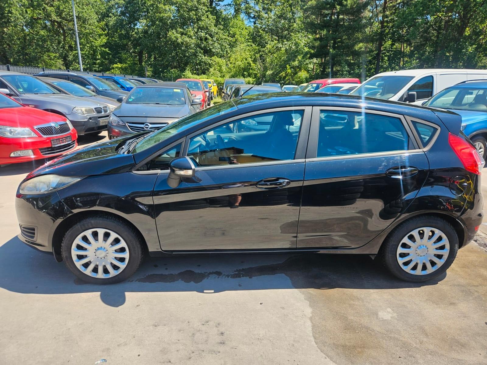 Ford Fiesta 2013 — photo 8