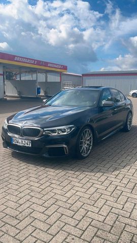 BMW Bmw M550I X Drive mit Harman und 360 Grad ...