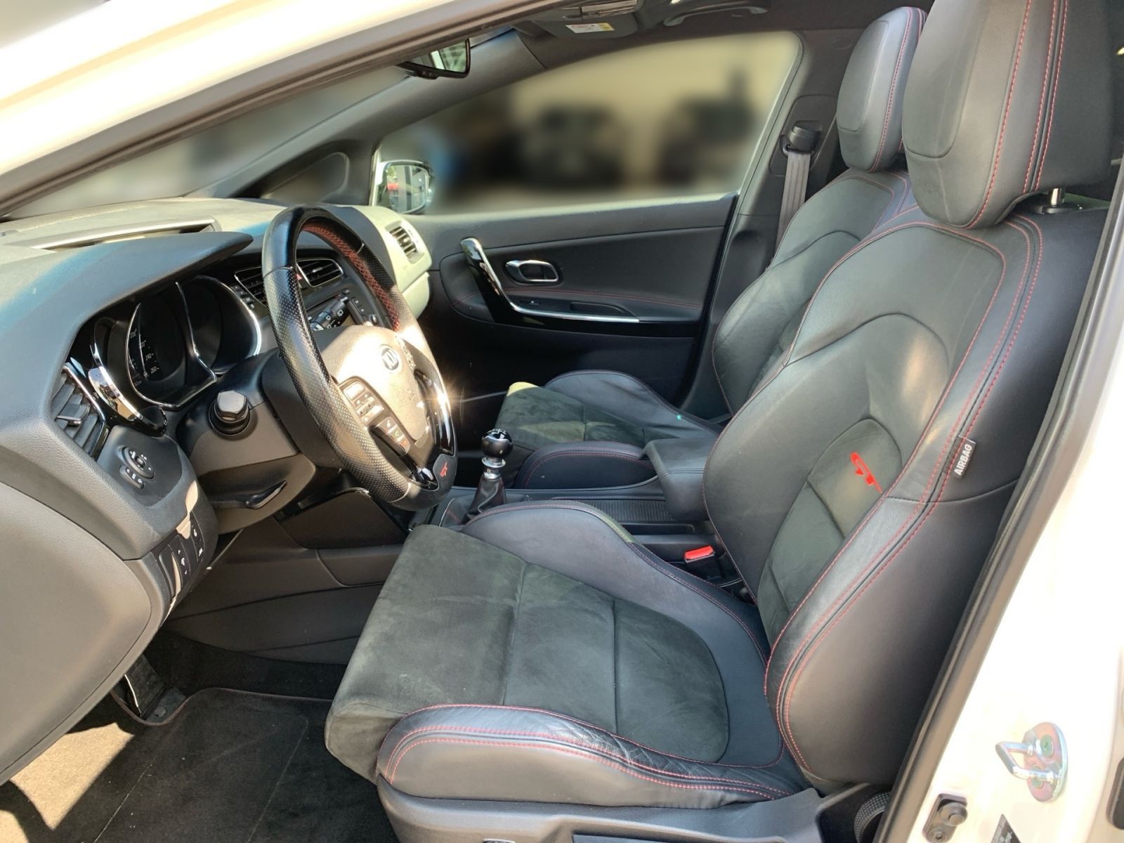 Fahrzeugabbildung Kia Ceed GT-Track 1.6 T-GDI Navi PanDach EXPORT