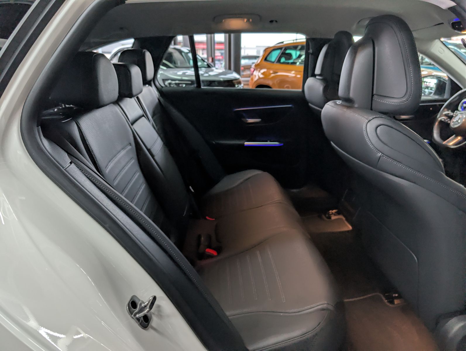 Fahrzeugabbildung Mercedes-Benz C 200 d T 2xAMG NIGHT AHK ACC SOUND MBUX+ LEDER