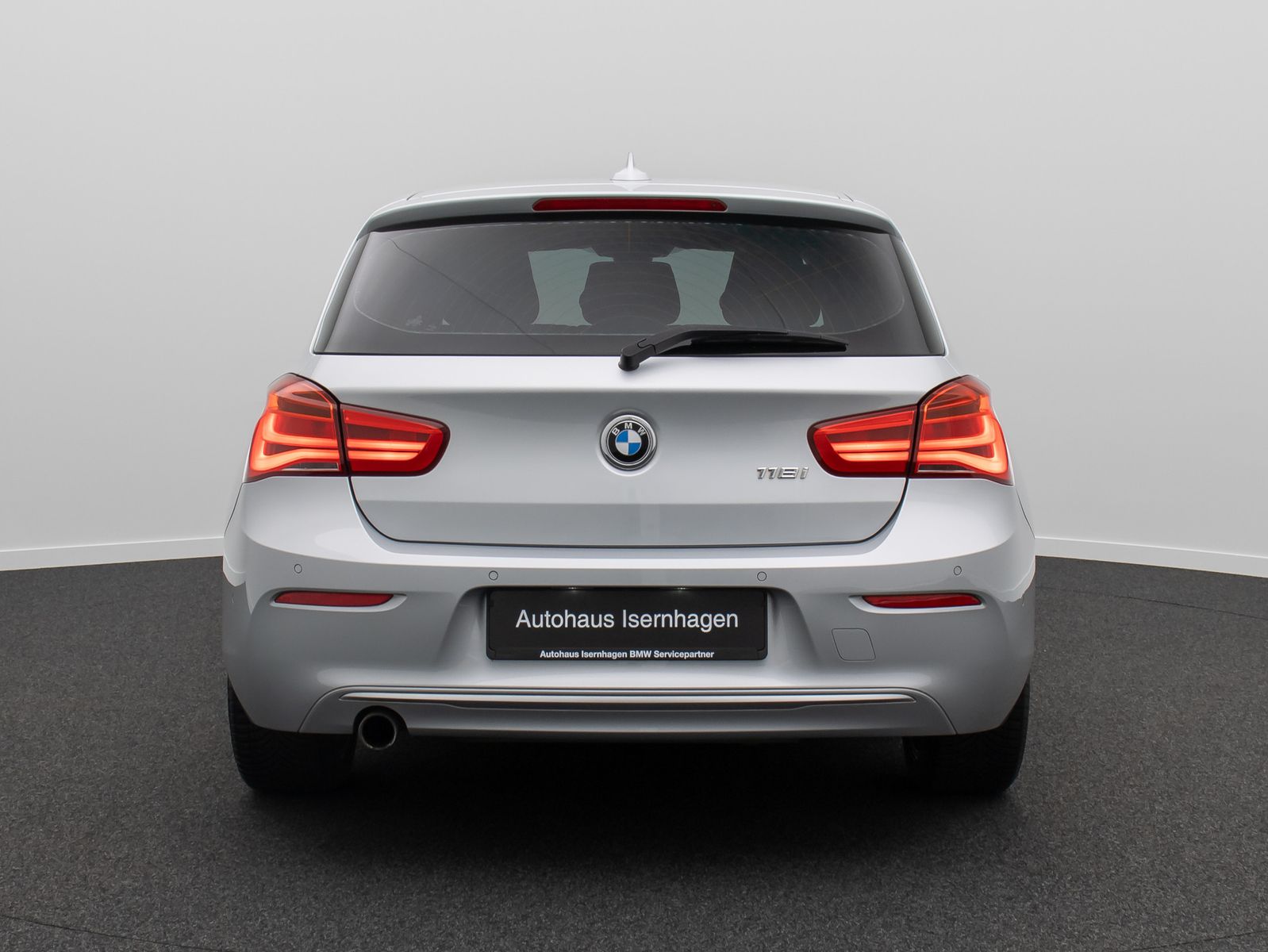 Fahrzeugabbildung BMW 118i Urban Line GSD ParkAss LED DAB NaviBusiness