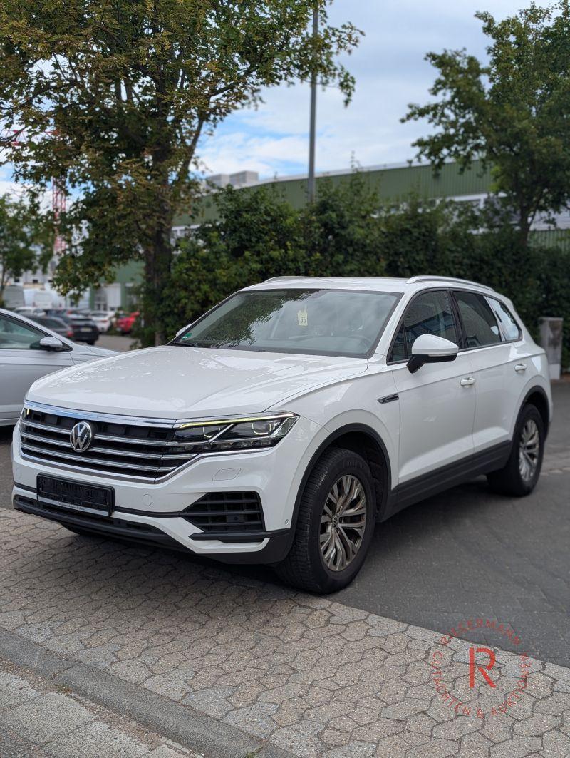 Volkswagen Touareg Basis 4Motion 3.0 V6 TDI
