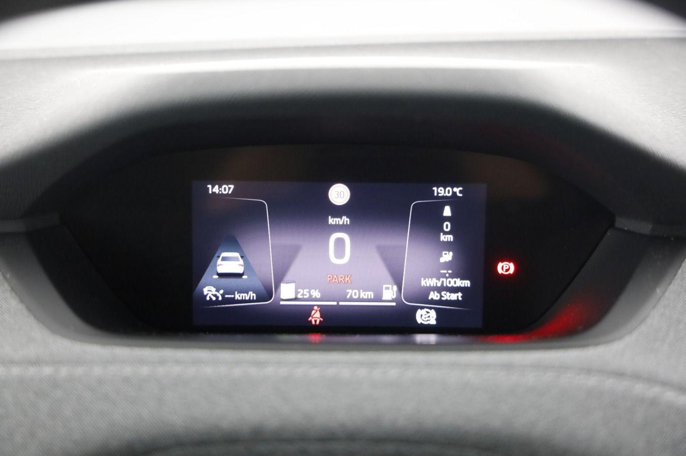 Skoda Enyaq iV 50 Loft*SHZ*NAV*ACC*LANE*APP*LED*SIDE**