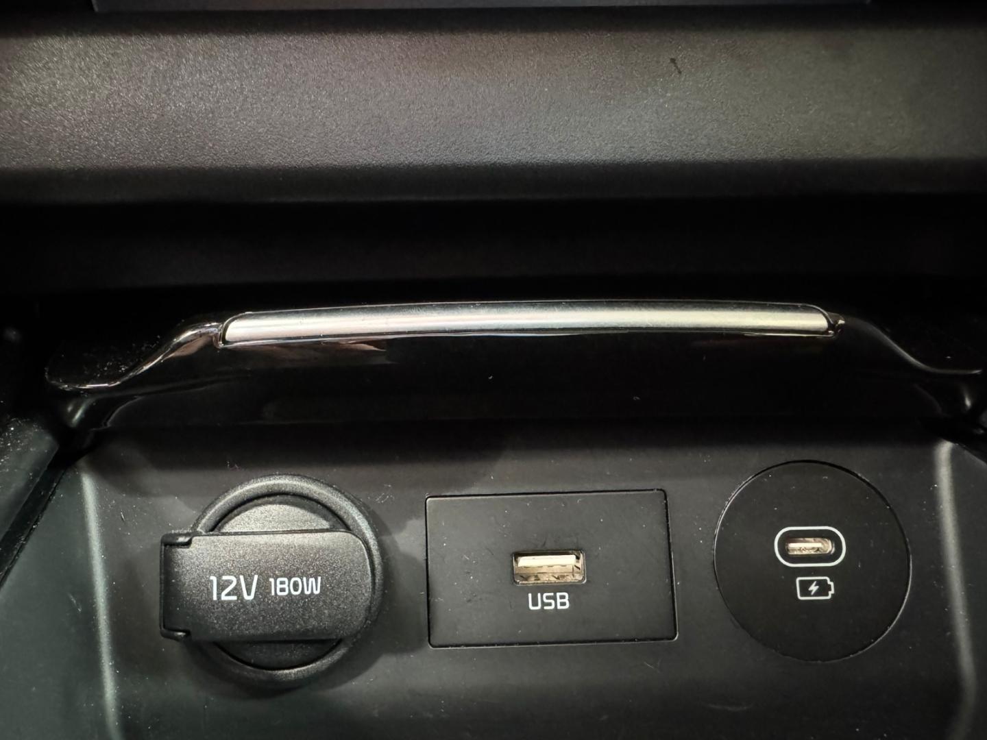 Kia Ceed_sw Sportswagon Spirit 1.5T 140 DCT7 SPI STD