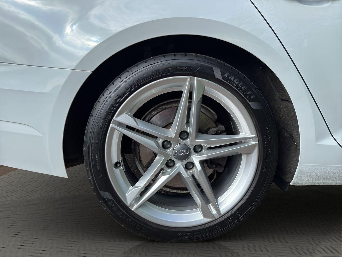A4 quattro sport 2.0 S-Tronic RFK SHZ PDC v+h