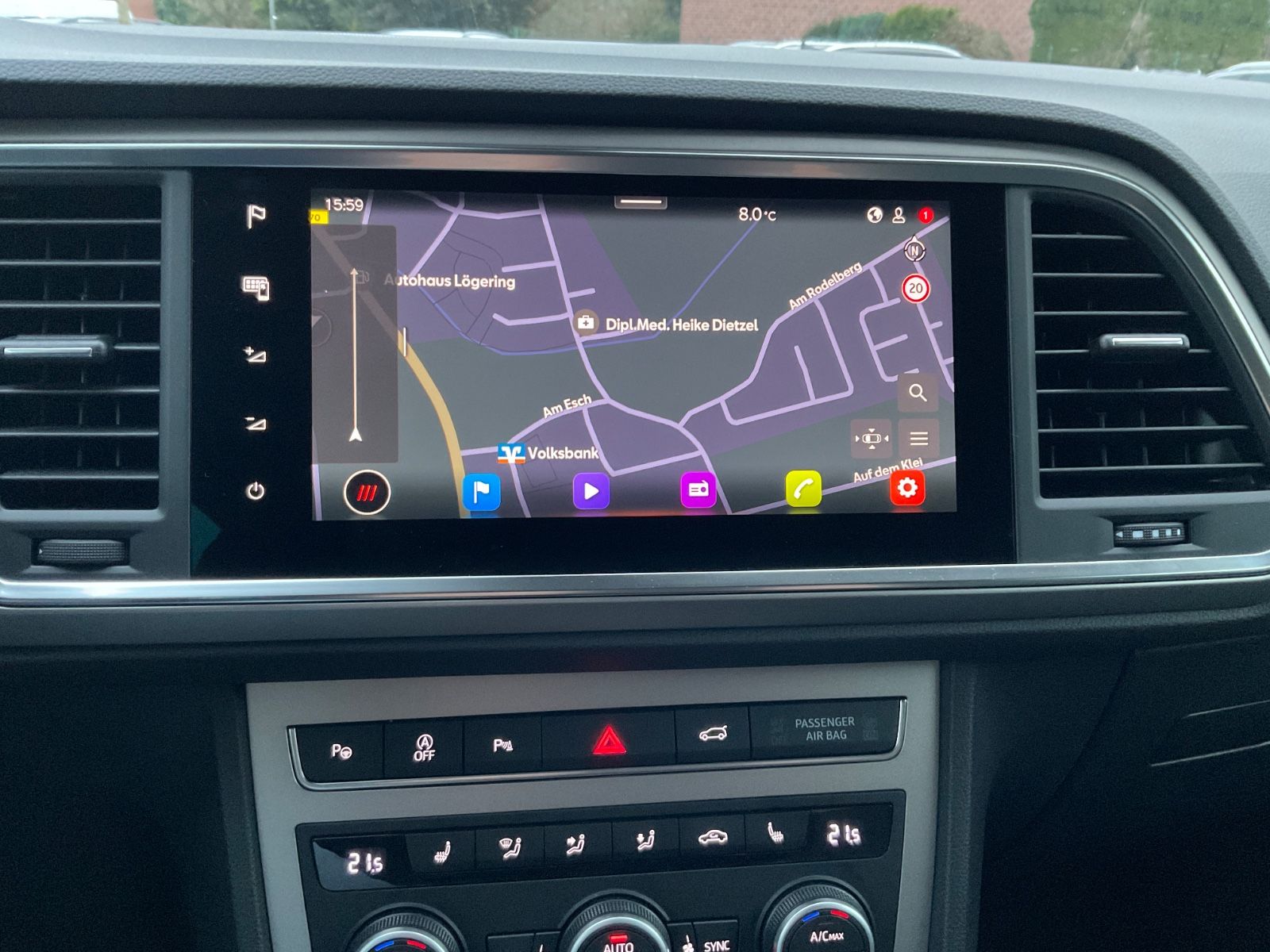 Fahrzeugabbildung SEAT Ateca 1.5 TSI Xperience DSG,Kamera,Navi,LED