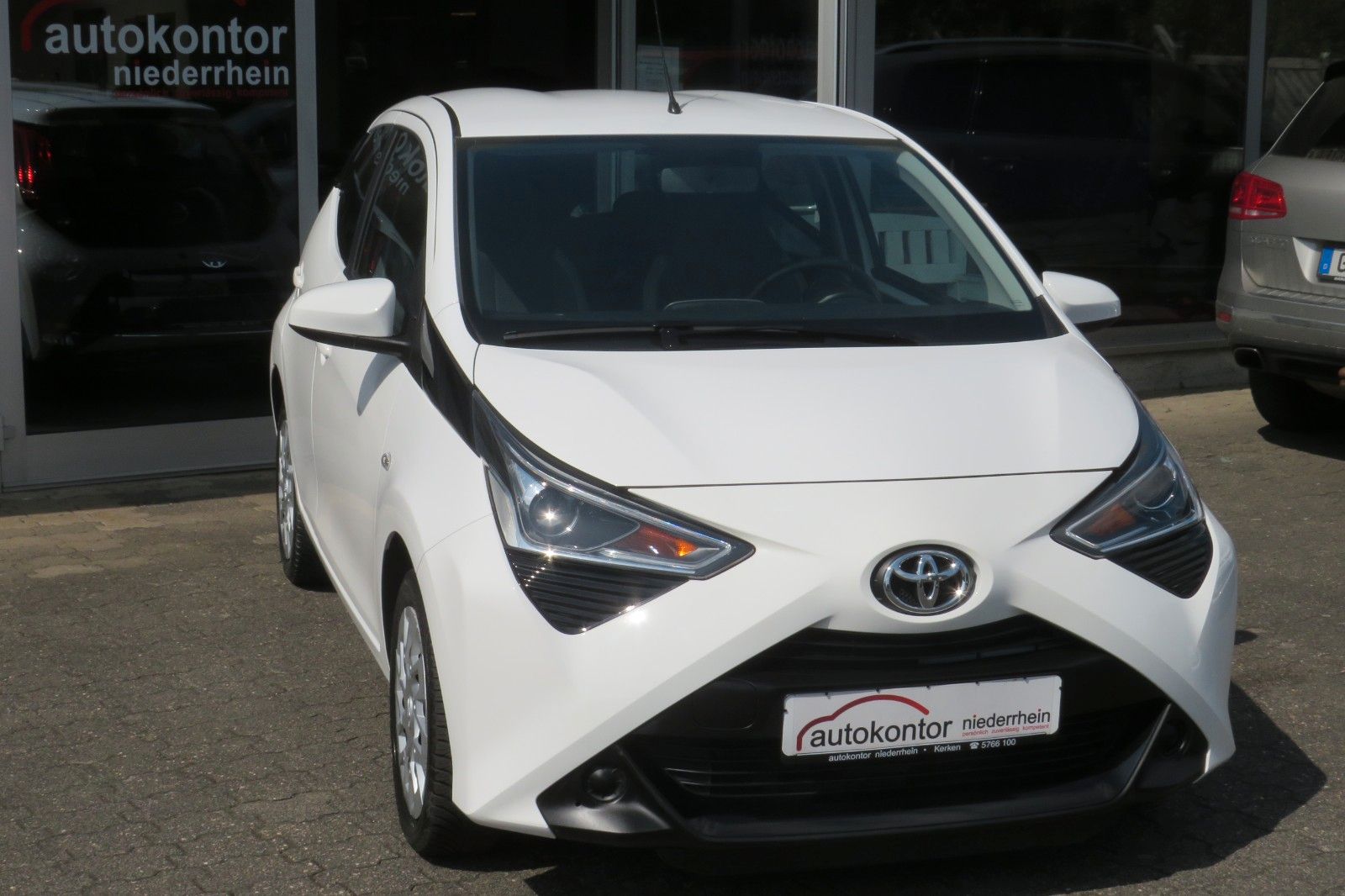 Fahrzeugabbildung Toyota Aygo AYGO X-PLAY SITZH. APP-CONNECT KLIMA 1H.