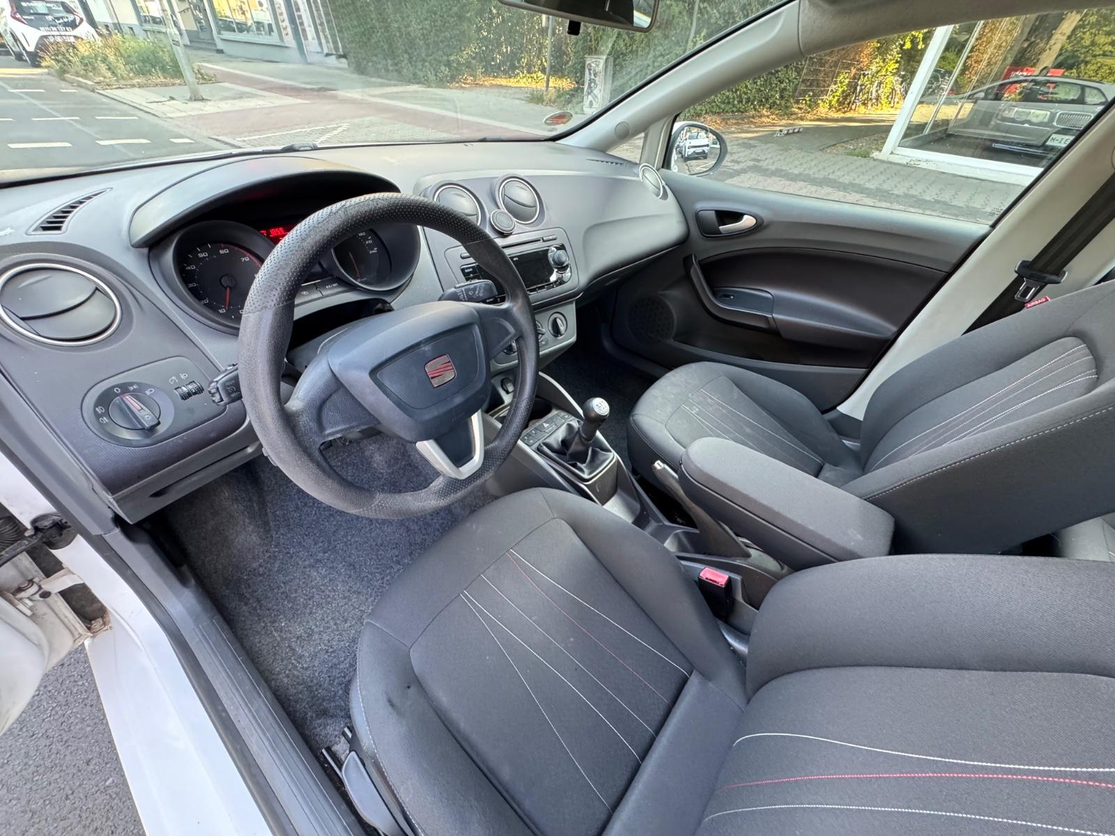 Seat Ibiza 2012 — photo 8