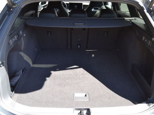 Passat Variant 2.0 TDI DSG R-line MATRIX/NAVI+VZ