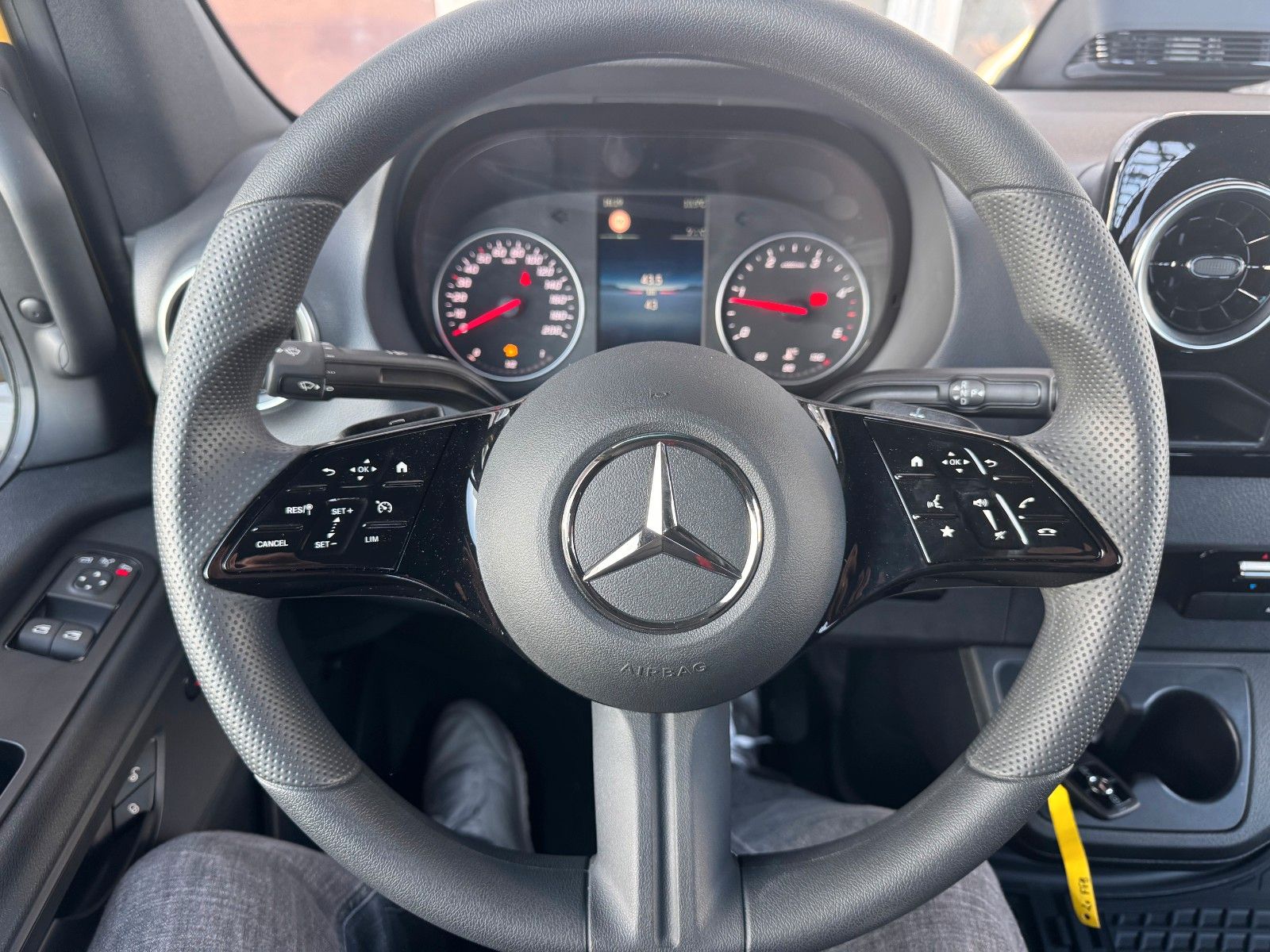 Fahrzeugabbildung Mercedes-Benz Sprinter 315 CDI 9G AHK Schwing Stdheiz