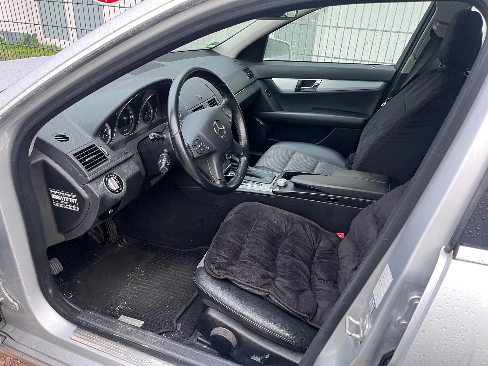 Mercedes-Benz C180 2009 — photo 8