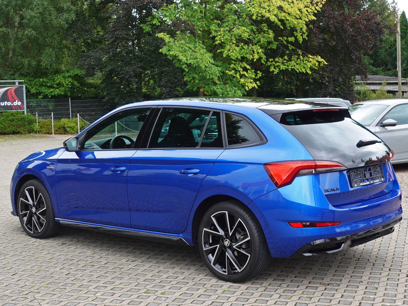 Fahrzeugabbildung SKODA Scala 1.5 TSI MONTE CARLO Pano Navi RFK CarPlay