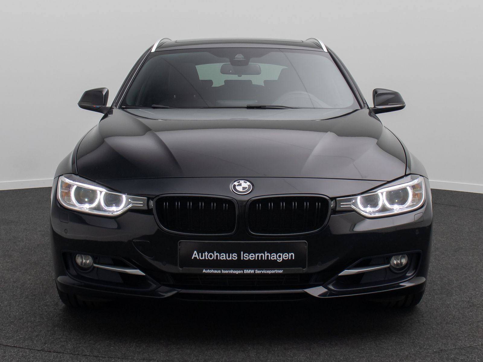 Fahrzeugabbildung BMW 325d Sport Line HUD HiFi Xenon Panorama Alarm