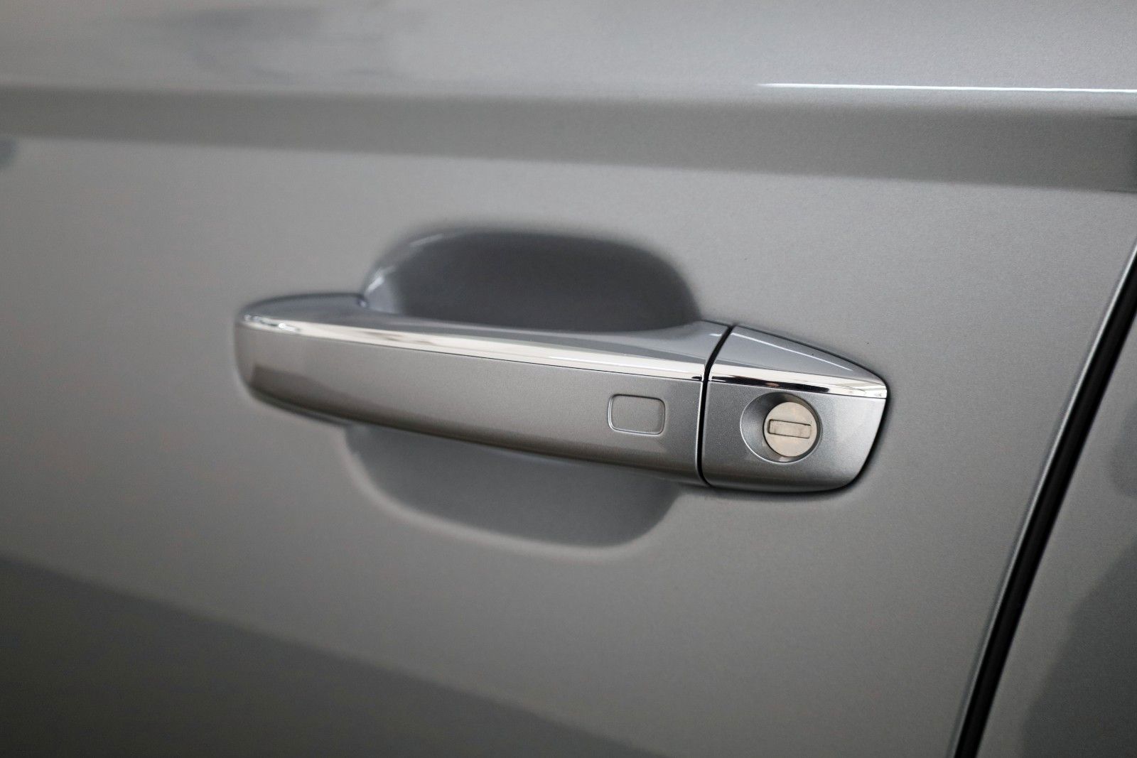 Fahrzeugabbildung Audi A6 Avant 3.0TDI Leder,Navi,Xenon,Panor,BOSE,+WR