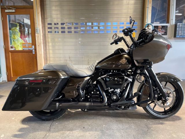 Harley-Davidson FLTRX Road Glide Umbau CVO Style