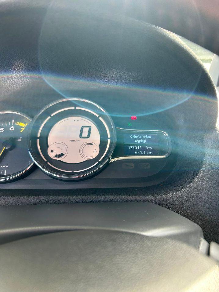 Renault Megane 2015 — photo 9