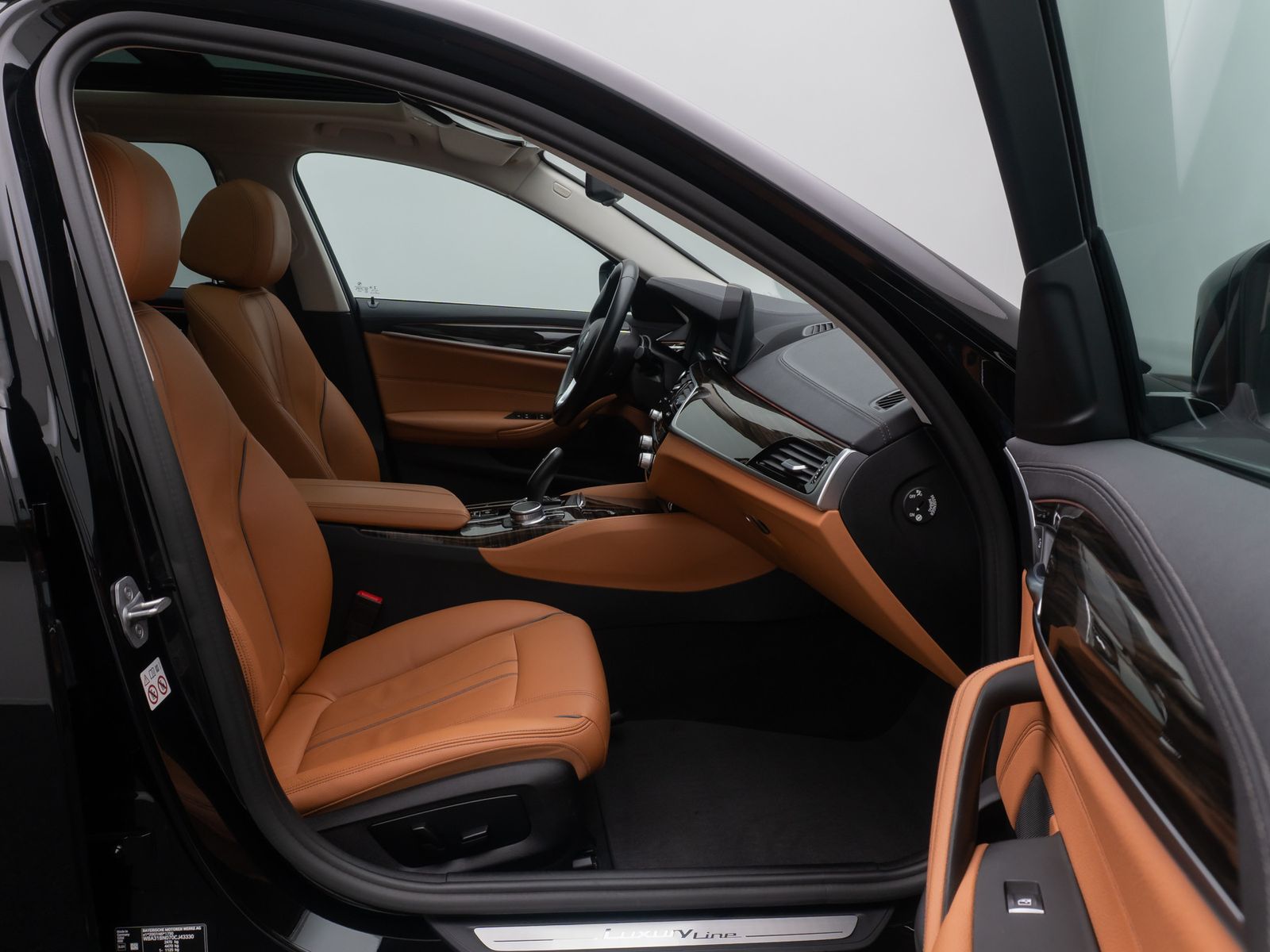 Fahrzeugabbildung BMW 520d Luxury Line DAB Kamera AHK 4xKlima Alarm