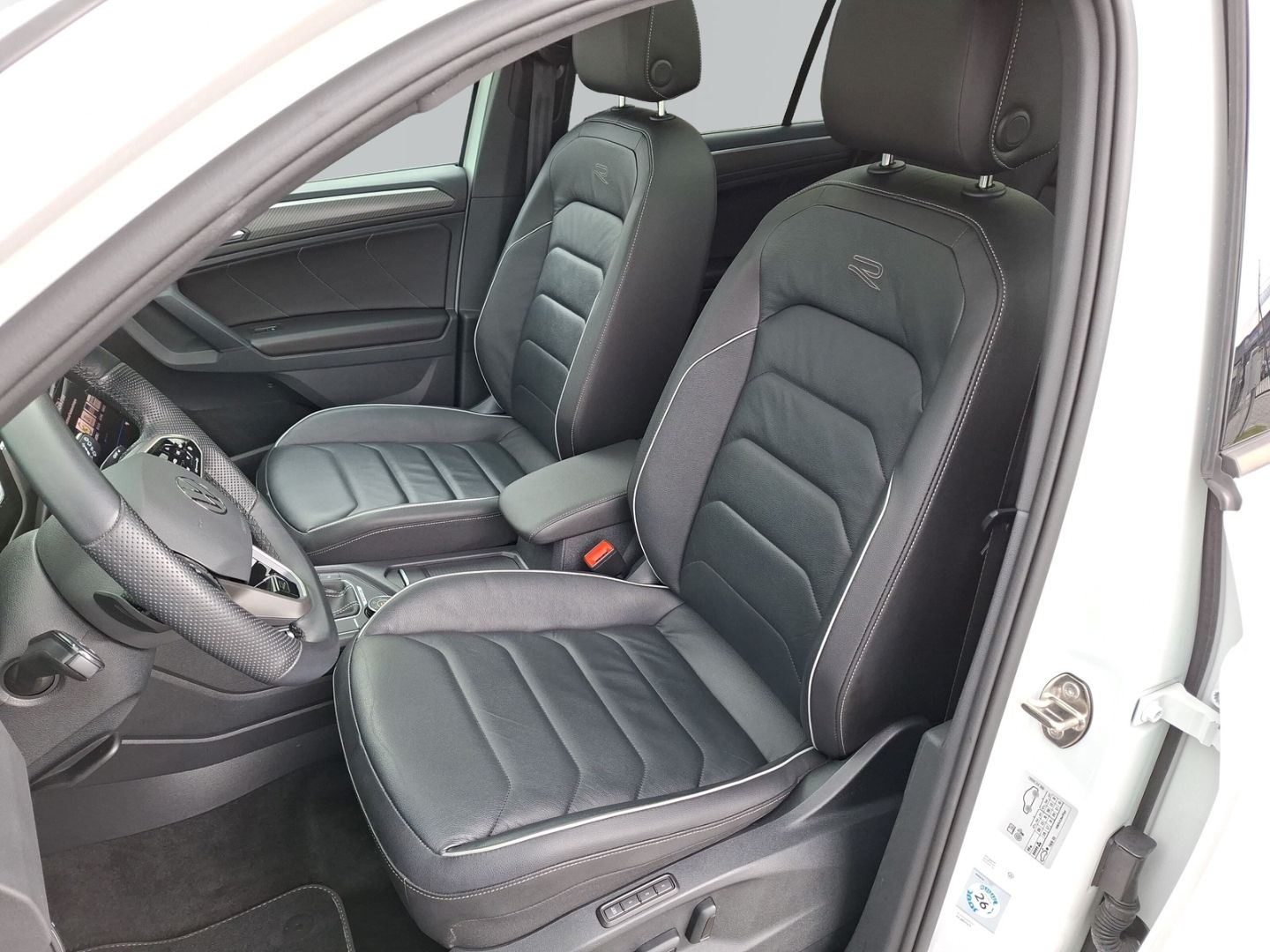 Tiguan 2.0 TSI DSG R-Line 4Motion *AHK*PANO*LEDE