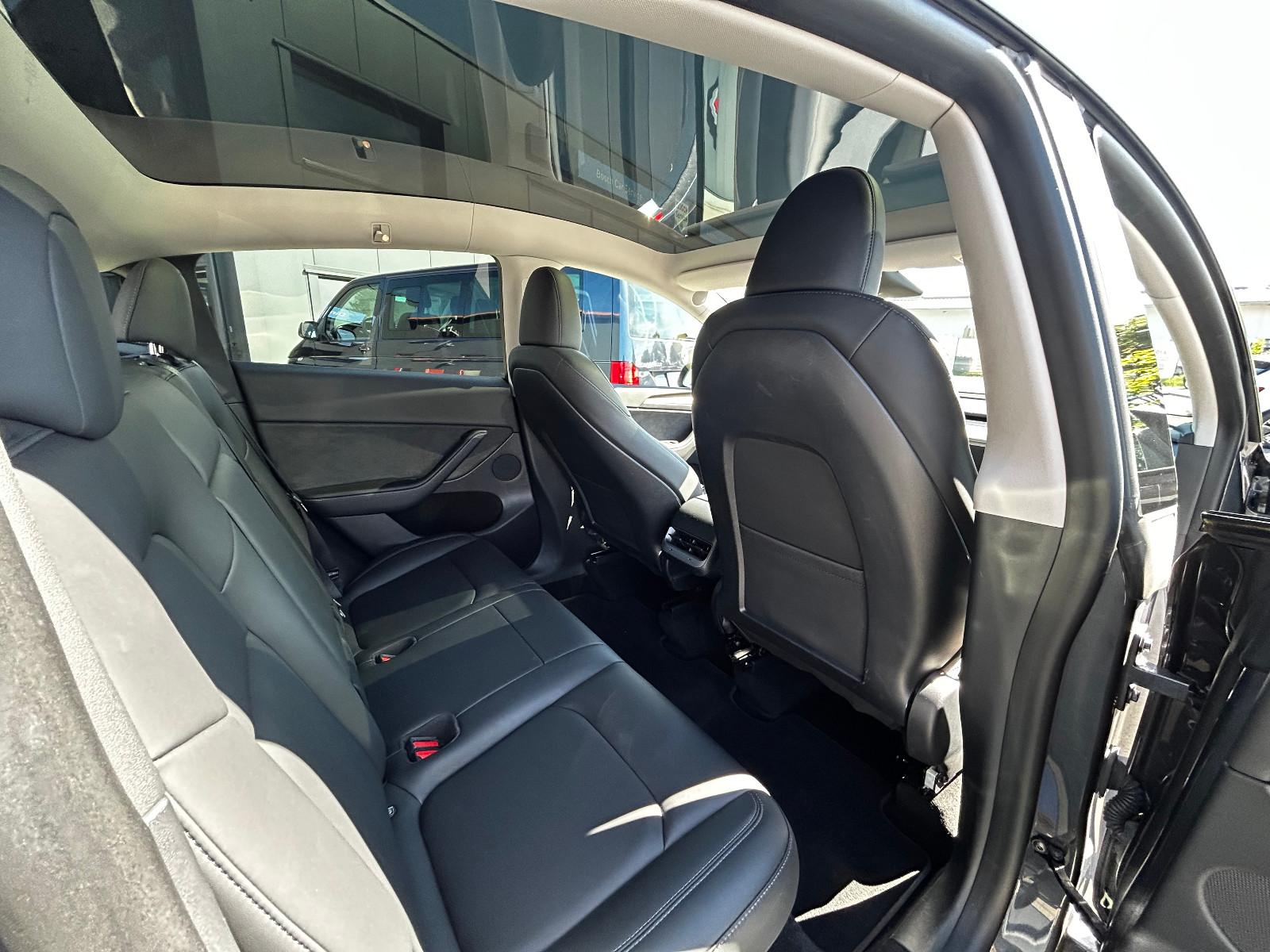 Tesla Model Y Long Range Dual AWD