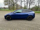 Tesla Model Y Long Range Dual Motor AWD Long Range - Tesla Model Y mit Anhängerkupplung