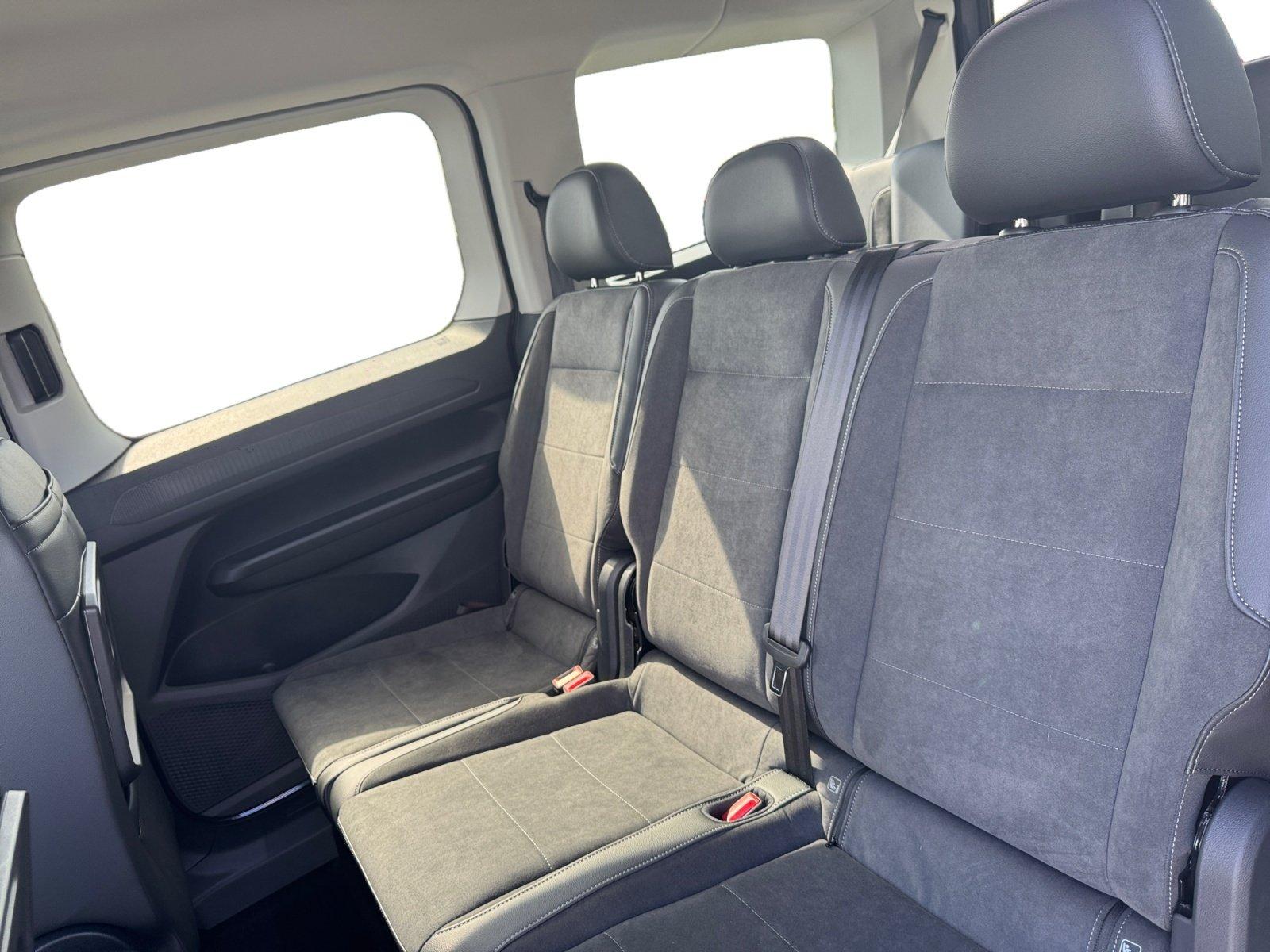 Volkswagen Caddy Maxi Kombi Style 1.5 TSI DSG ACC*AHK*NAVI*