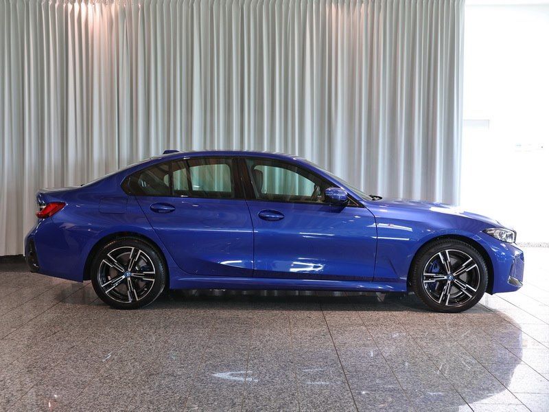 BMW 320e Lim. M Sport HiFi RFK LED HUD foto 2